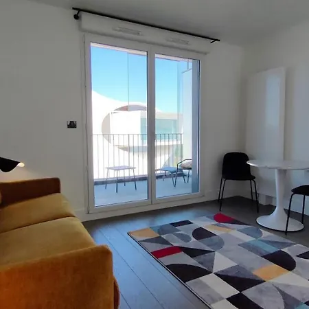 아파트 Amazing View Avec Terrasse Et Parking