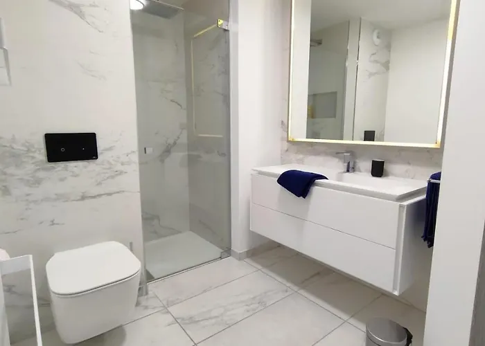 Amazing View Avec Terrasse Et Parking Lägenhet